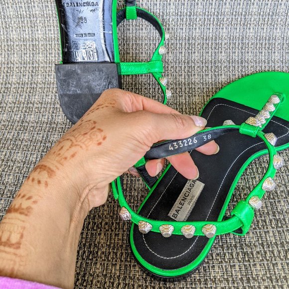 BALENCIAGA Green Arena Studded Thong Sandals sz 38 - Picture 7 of 7